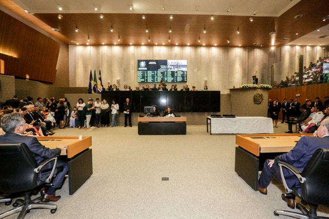 Disputa pela 1ª vice-presidência da Alepe vai para 2º turno