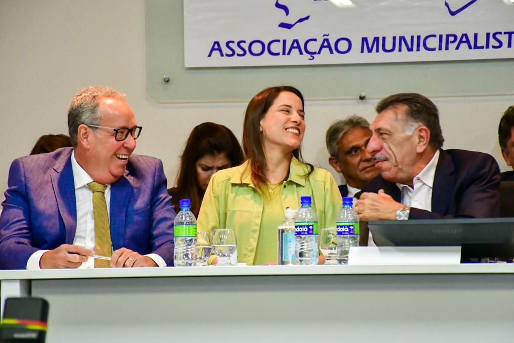 Na Amupe, Álvaro Porto diz que Alepe está à disposição dos municípios 