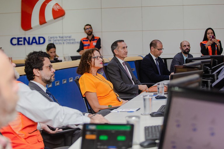 Luciana visita Centro Nacional de Gerenciamento de Riscos e Desastres