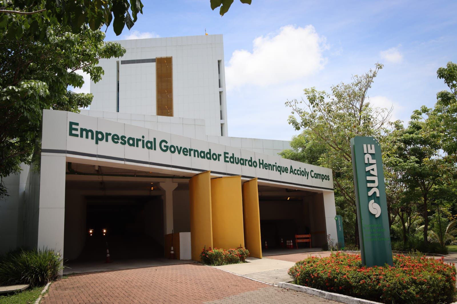 Prefeita do Ipojuca visita novo diretor-presidente de Suape