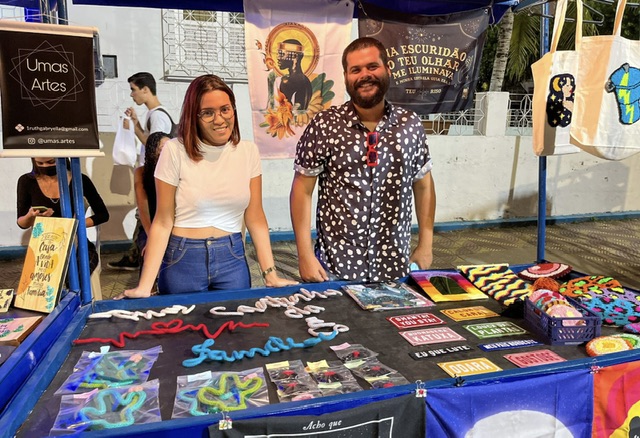 Vitória promove feira de artesanato com temática carnavalesca 