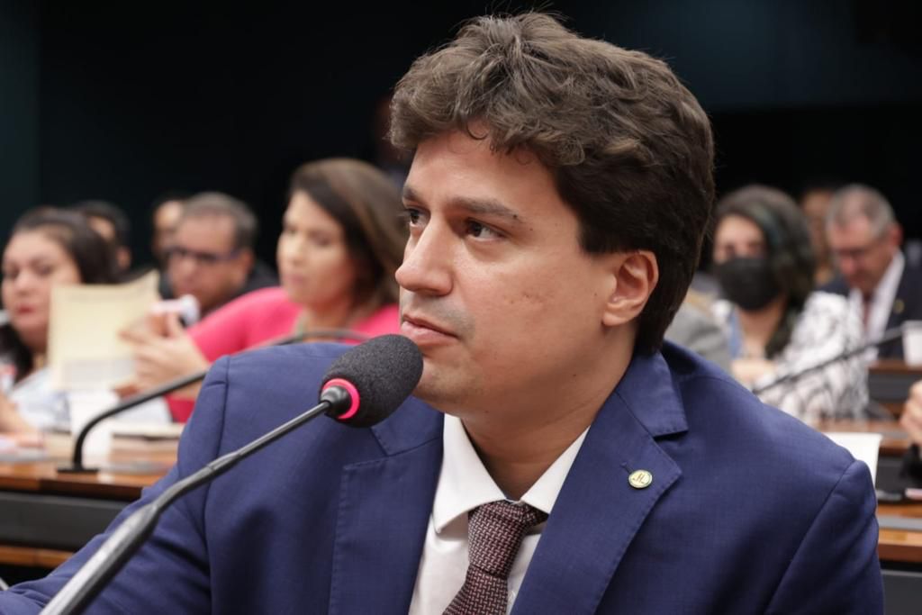 Lucas Ramos sai em defesa da Transnordestina