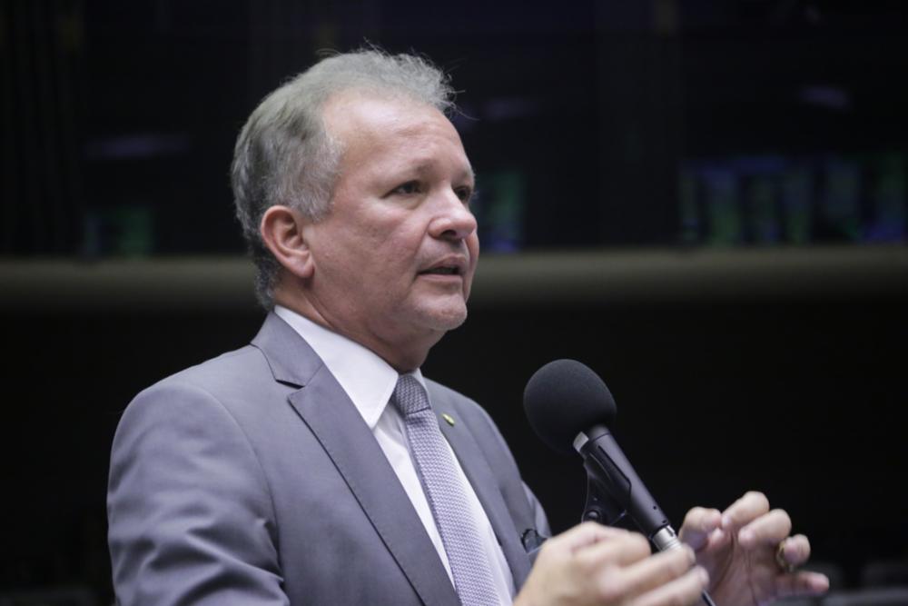 André Figueiredo assume presidência nacional do PDT