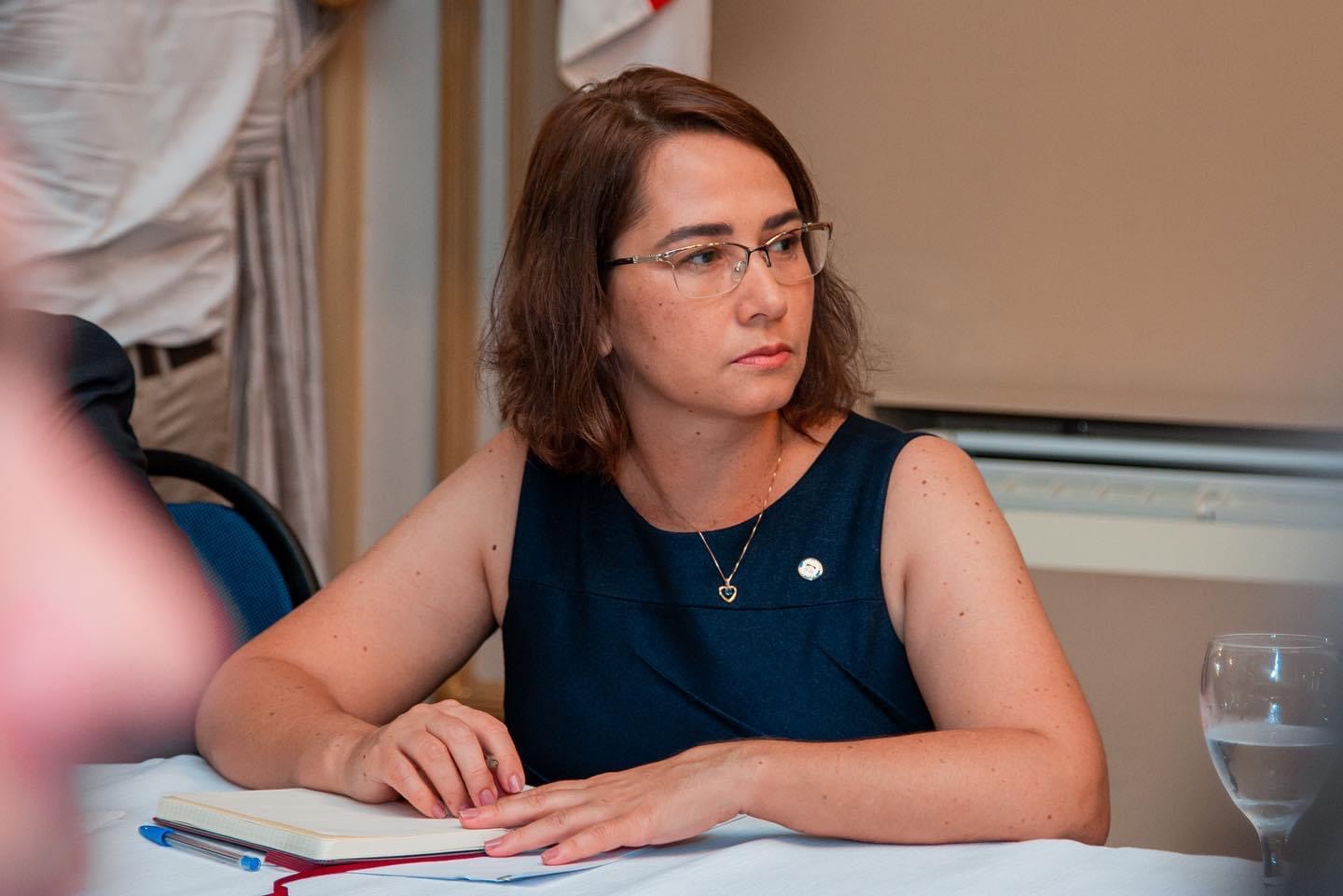 Débora Almeida é a nova líder do PSDB na Alepe