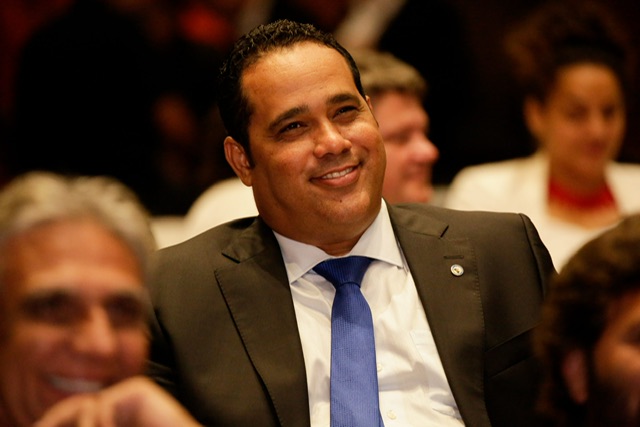 Deputado do PP assume vice-liderança do governo na Alepe