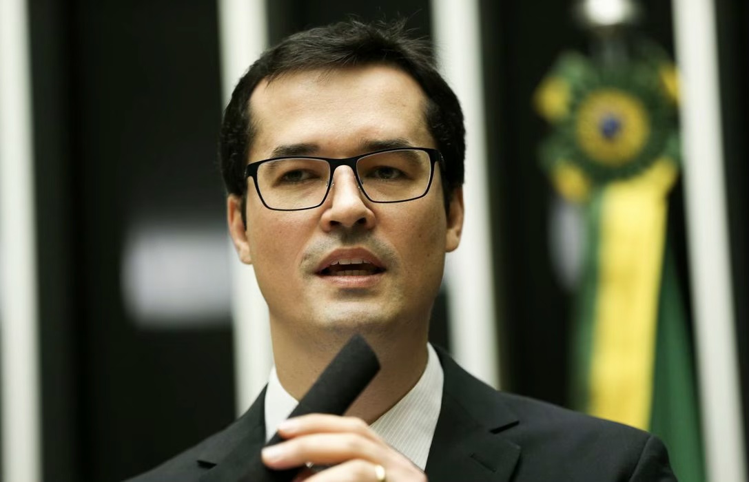 União Brasil promete dar o troco em Deltan Dallagnol
