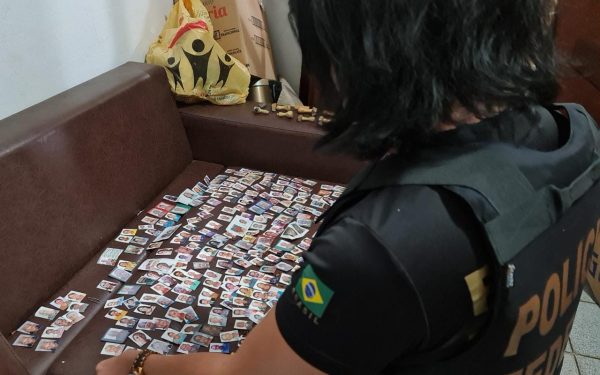 PF faz operação contra quadrilha especialista em fraude ao INSS em Pernambuco