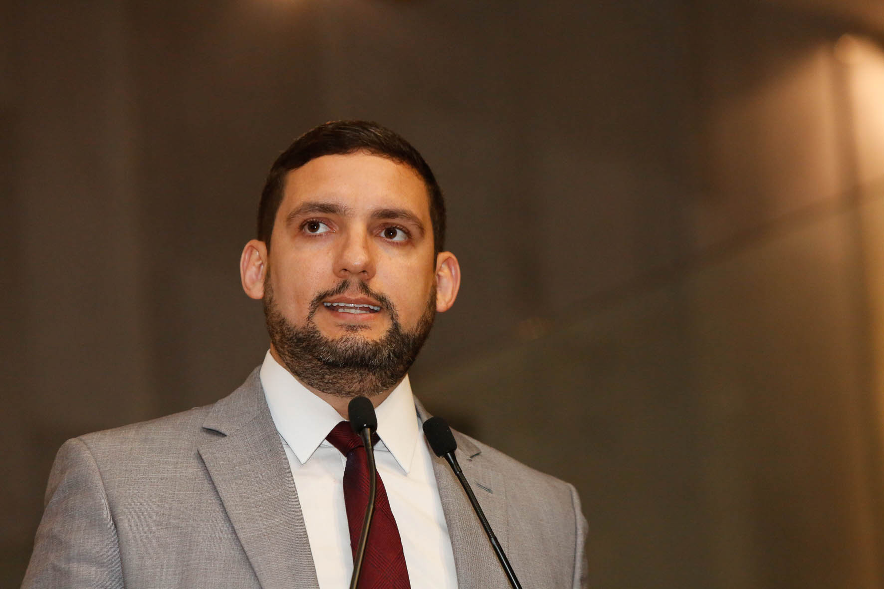 Romero sugere investimentos e parcerias para tornar orlas de praias urbanas mais atrativas