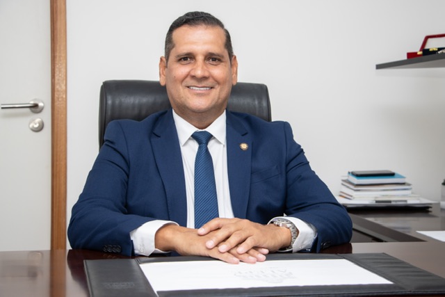 Fabrizio Ferraz solicita requalificação de estradas do Sertão 