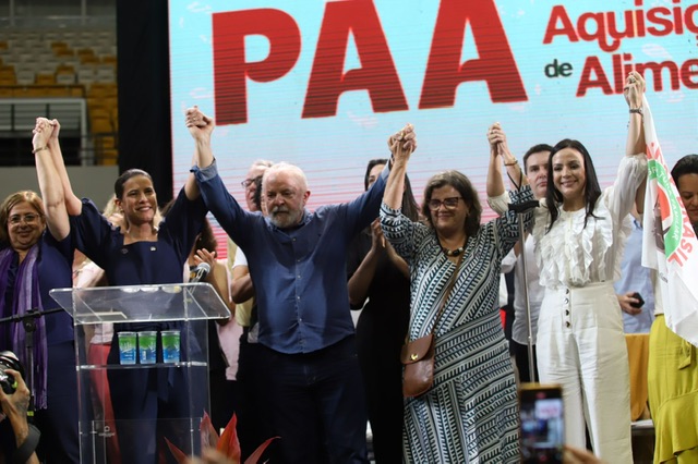 Márcia Conrado prestigia a volta do PAA com Lula