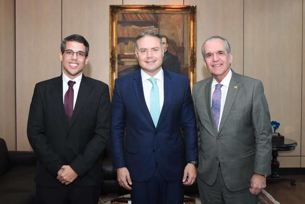 Dueire e Jarbas Filho levam pauta de PE ao ministro dos Transportes