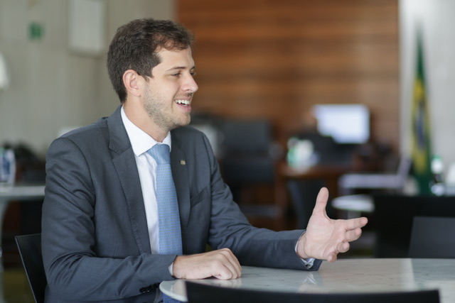 Pedro Campos debate potencialidades do Nordeste com ministro 