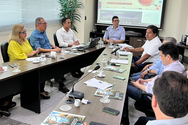 Acic apresenta demandas do empresariado a Mendonça Filho