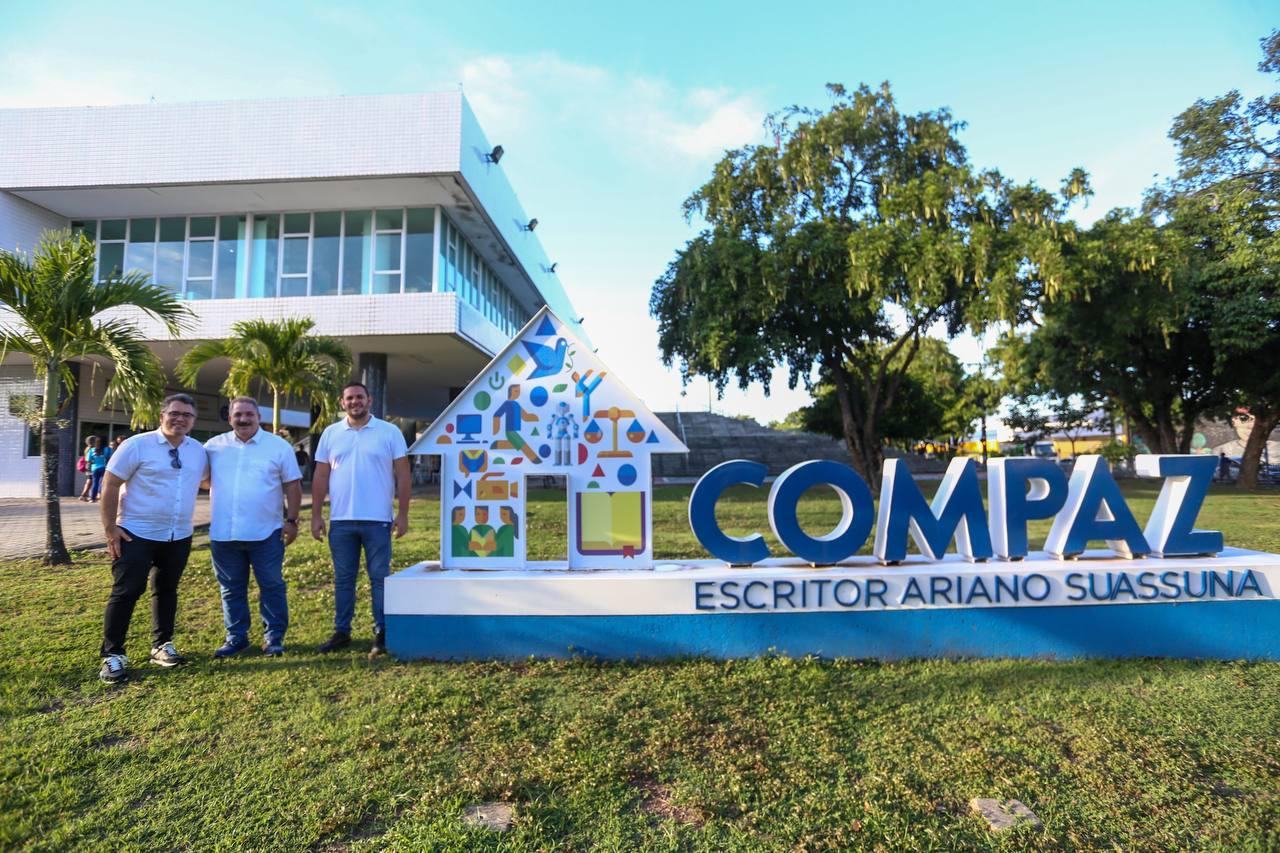 Eriberto visita Compaz e defende adoção do projeto em todo o Brasil 