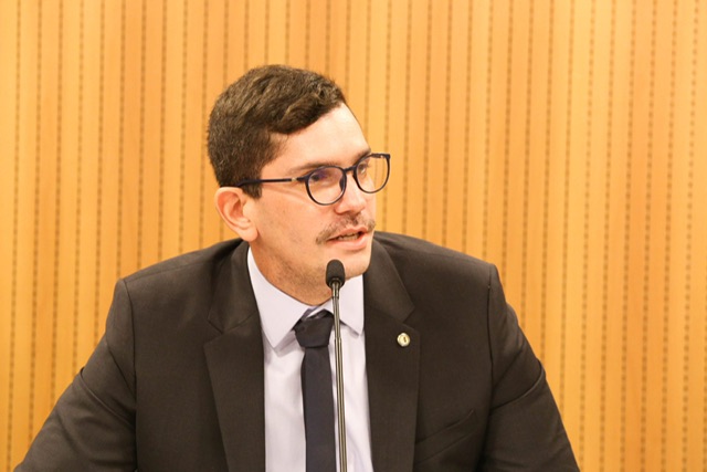 Eriberto Filho defende implantação da Escola de Sargentos