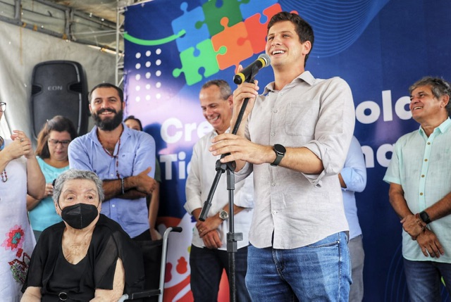 João Campos inaugura nova creche no Recife 