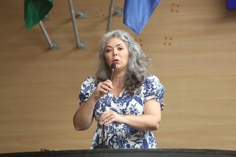 Vereadora Liana Circe anuncia Victor Fialho na sua equipe