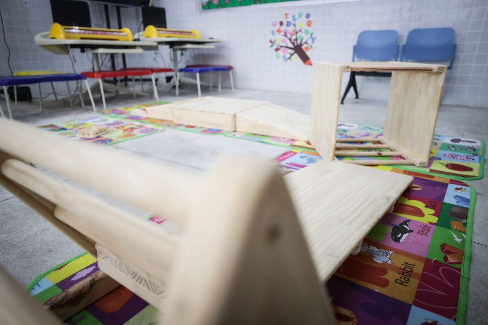 Unidades educacionais do Recife recebem doação de Igreja