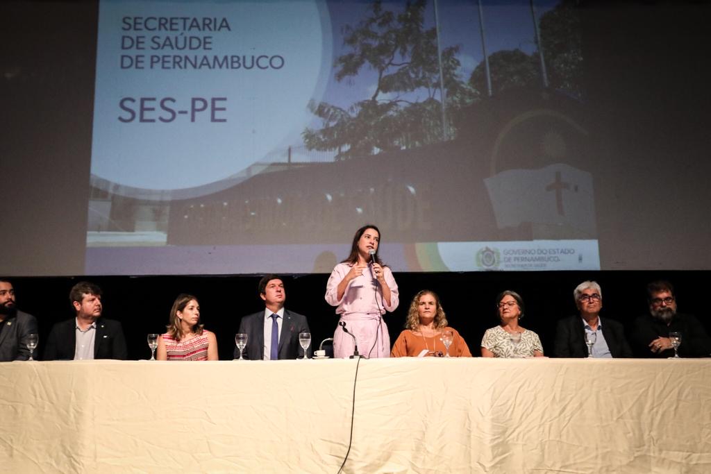 Mais de 1,4 mil residentes reforçarão saúde em Pernambuco