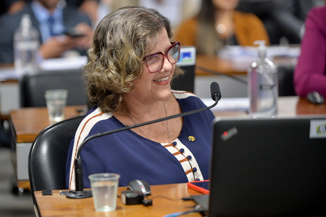 Teresa lidera debate sobre Novo Ensino Médio no Senado
