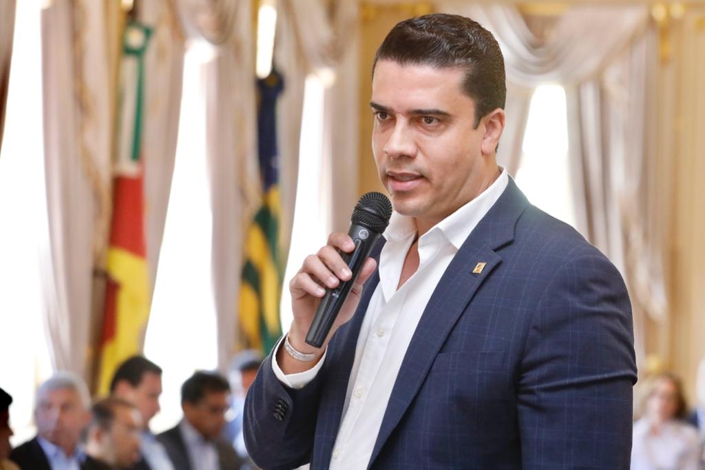 Educação assegura pautas positivas à gestão de Rodrigo