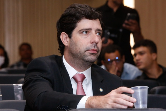 Rodrigo Farias defende gestão fiscal do governo Paulo Câmara 