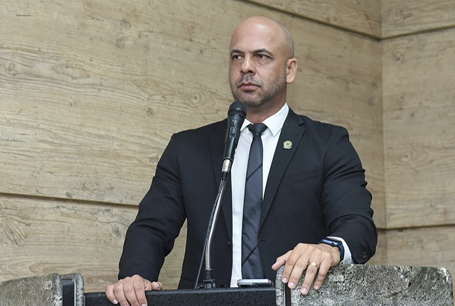 Anderson Correia solicita ao Ministério das Cidades ajuda para as vítimas das chuvas 