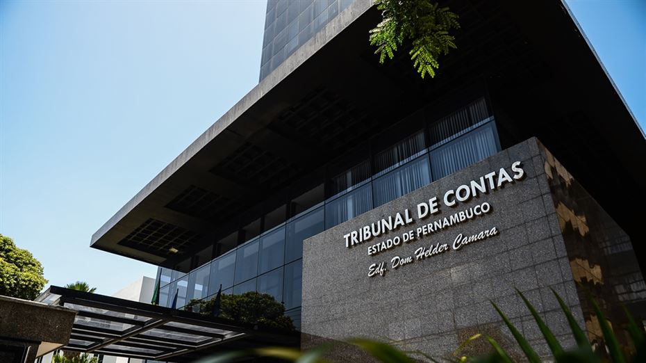 Levantamento do TCE revela baixo nível de transparência em órgãos públicos de Pernambuco