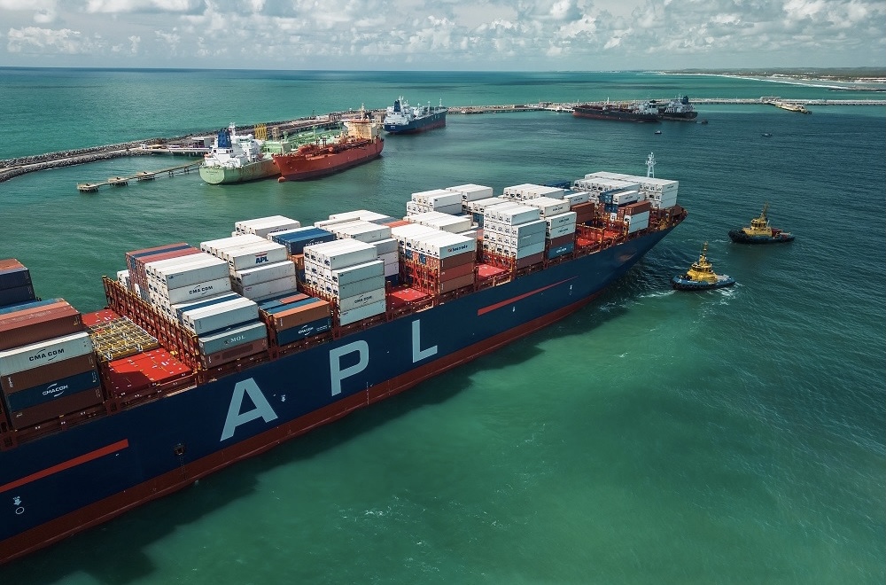 Suape movimenta 4 milhões de toneladas no primeiro bimestre