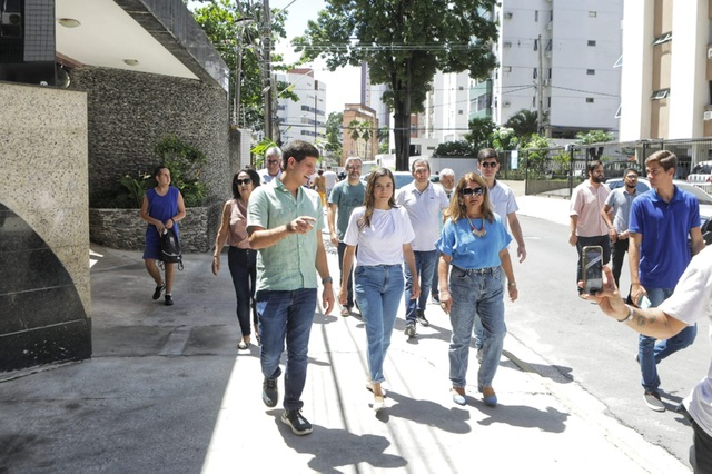 Mais uma via é requalificada na zona sul do Recife