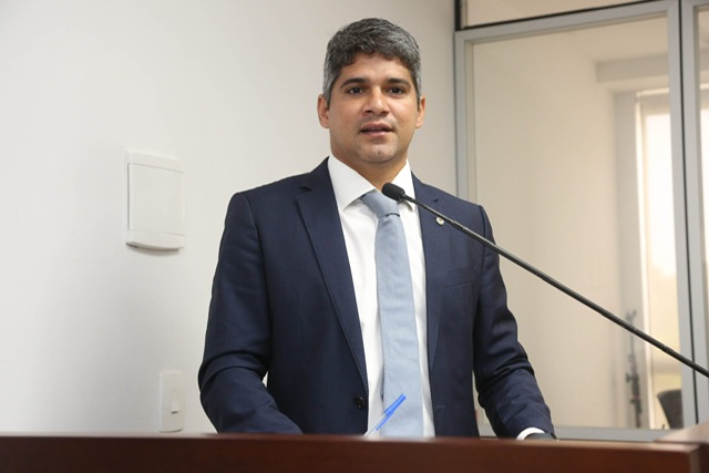 Para envolver moradores de Noronha, deputado sugere audiência pública na ilha