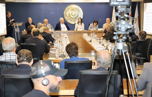 Em São Paulo, Raquel apresenta oportunidade de negócios em Pernambuco