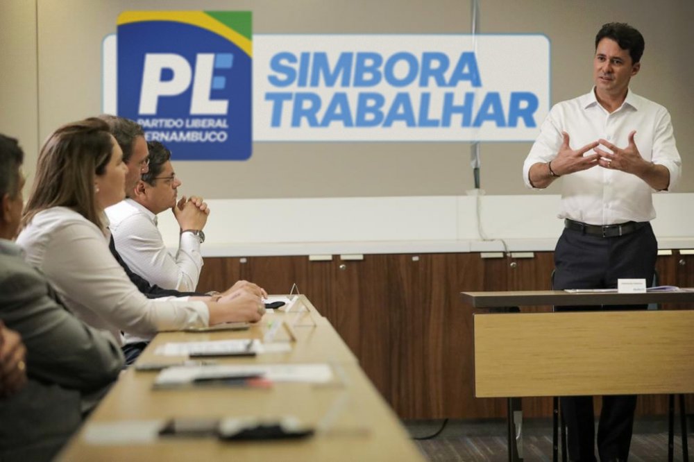 Anderson Ferreira quer inserir o PL no debate estadual