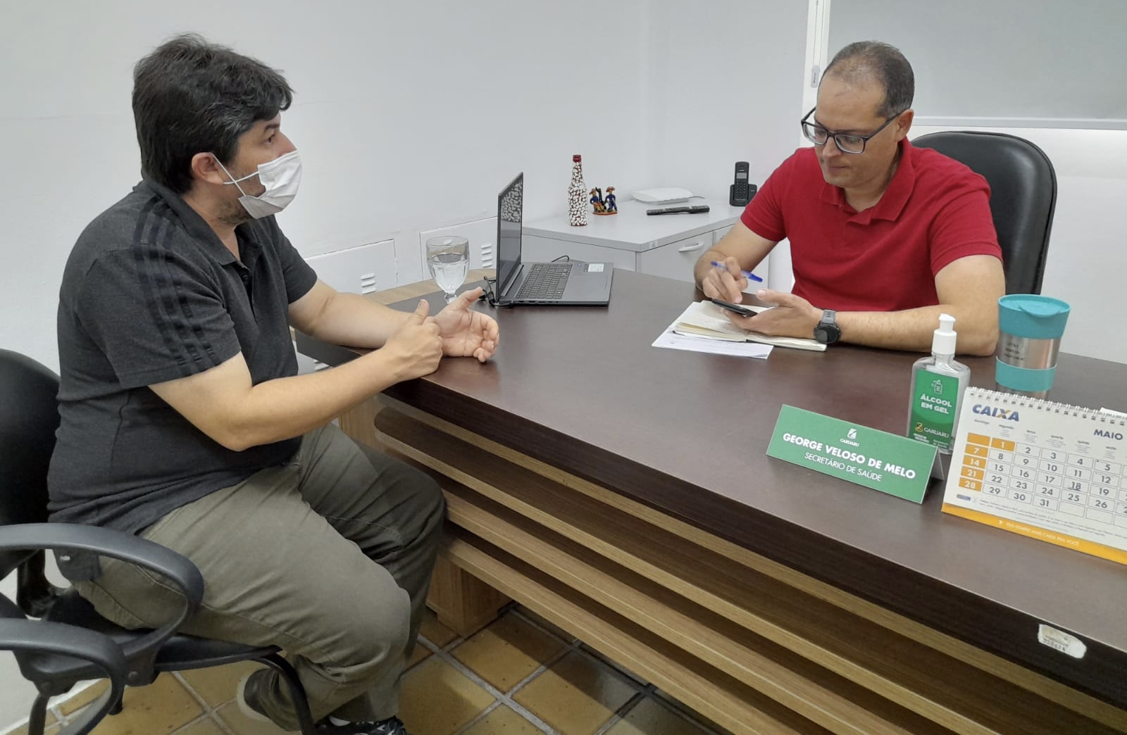 Fagner cobra melhoria no atendimento de Posto de Saúde 