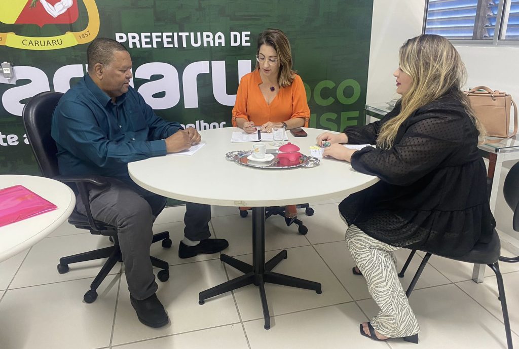 Caruaru recebe visita-técnica de ouvidora da ARPE