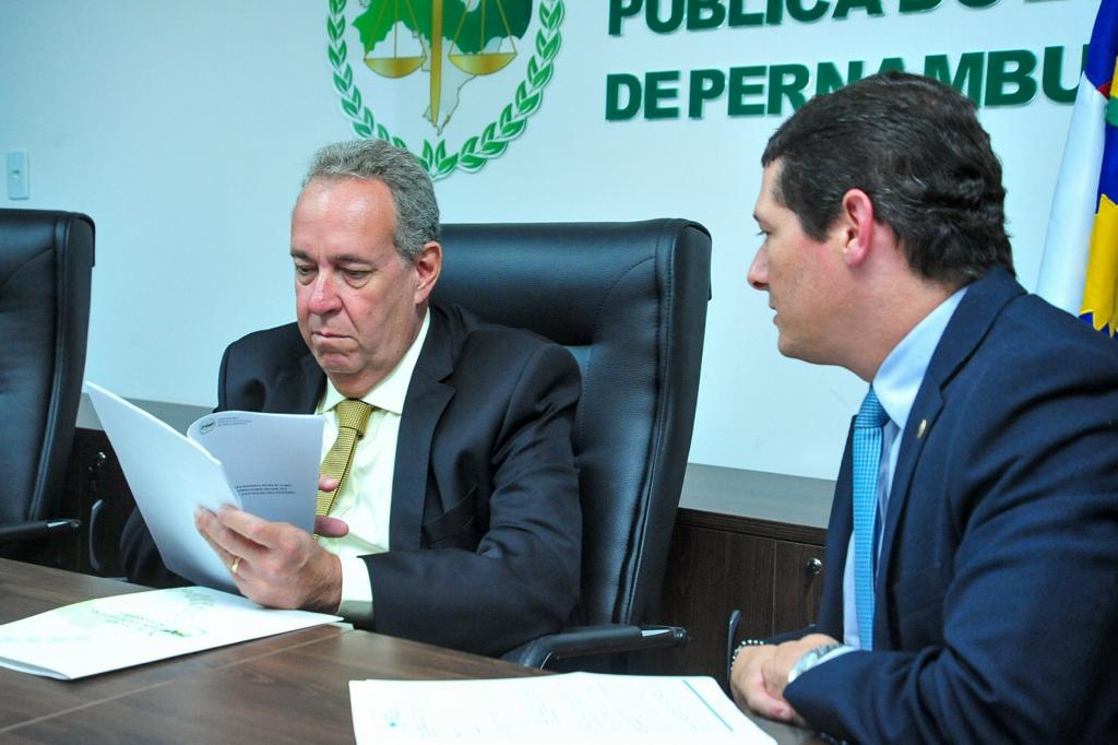 Presidente da Alepe garante apoio a planos de ampliação da Defensoria Pública