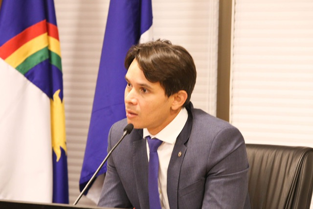 Alepe instala comissão do autismo proposta por João de Nadegi