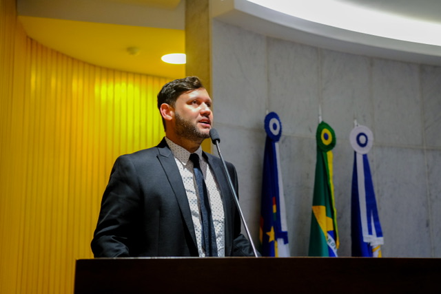 PL de Gilmar criminaliza distinções entre profissionais de saúde