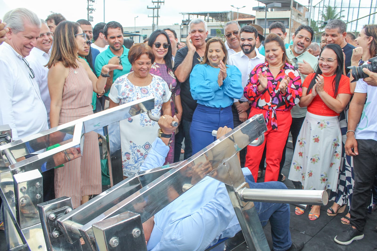 Ipojuca inaugura segunda academia de musculação ao ar livre 