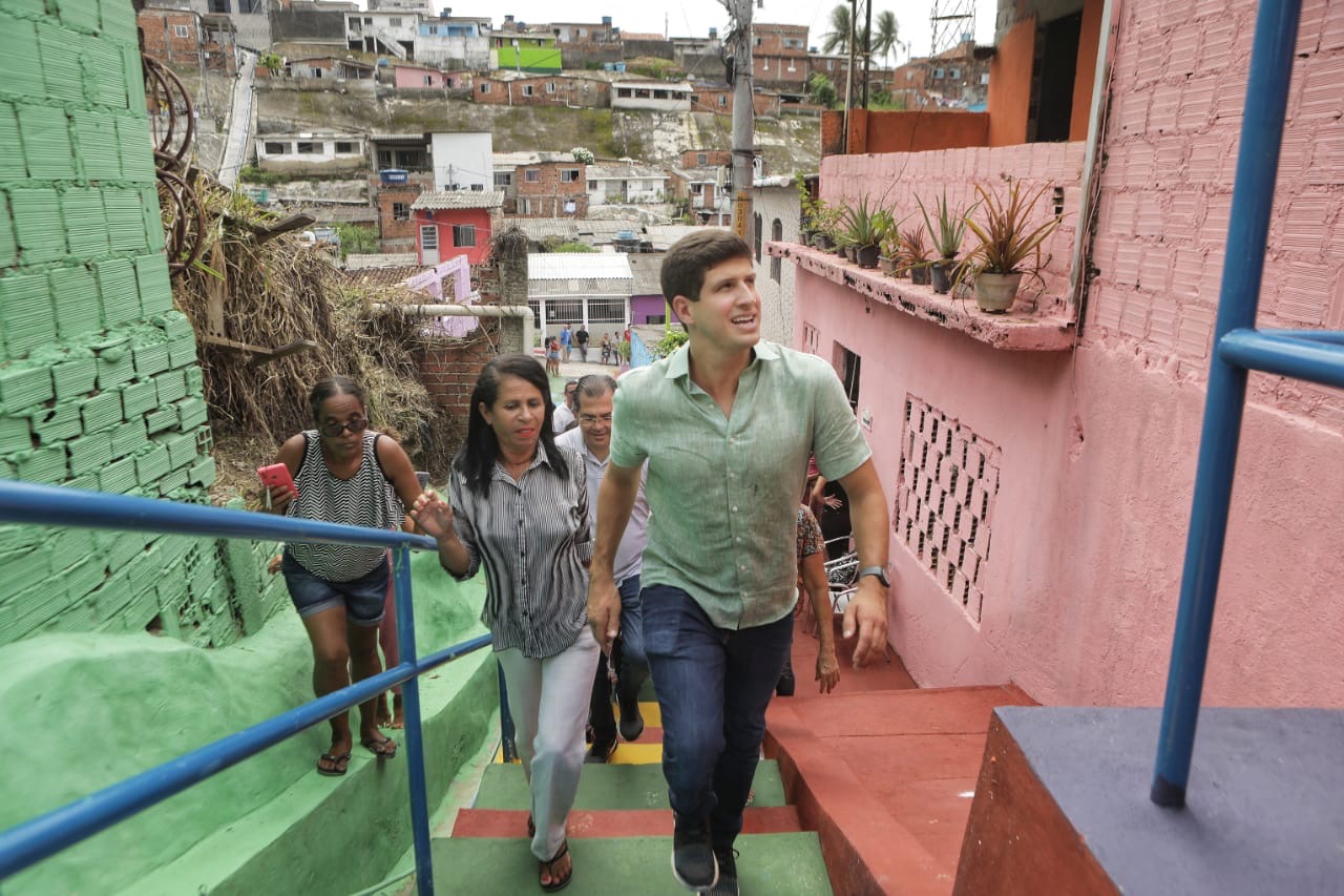 Prefeitura do Recife entrega a 500ª escadaria requalificada