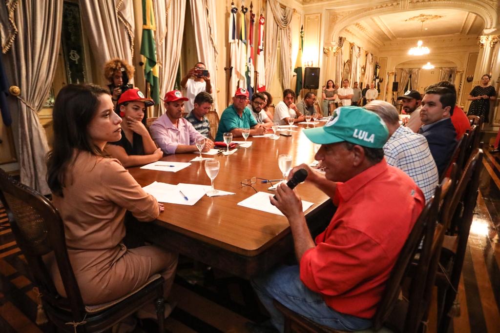 No Palácio, MST apresenta demandas do campo à governadora 