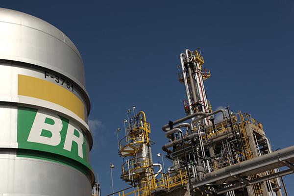 Petrobras anuncia redução do preço do gás natural