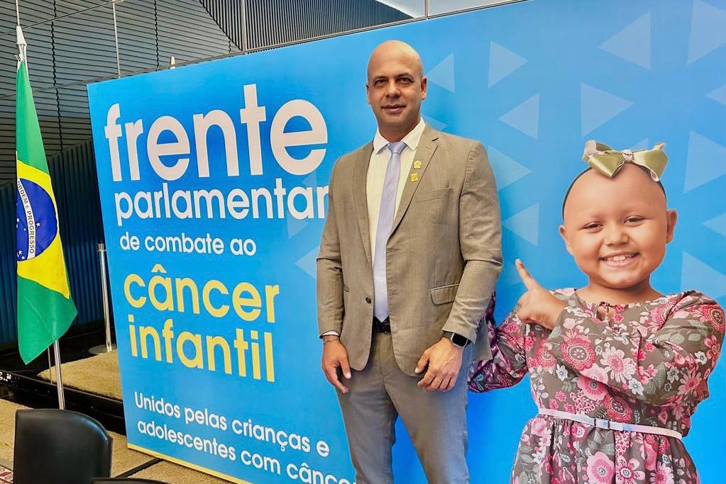 Em Brasília, Anderson participa da Frente Parlamentar de Combate ao Câncer Infantil