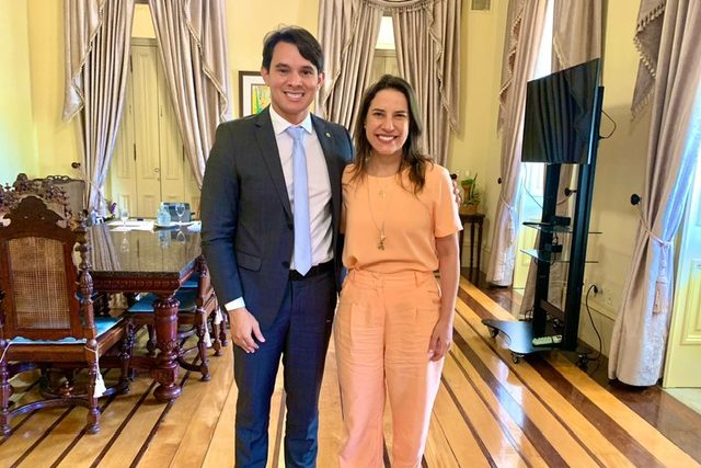 João de Nadegi apresenta série de demandas à governadora