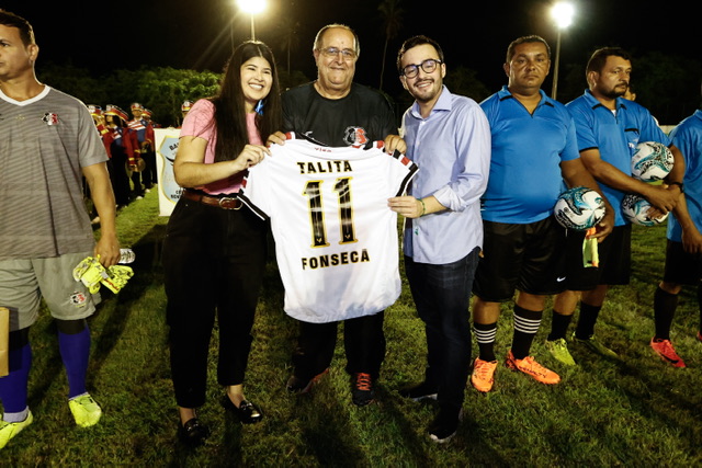 Prefeita de Camutanga reinaugura estádio municipal e apresenta Lula da Fonte como deputado federal