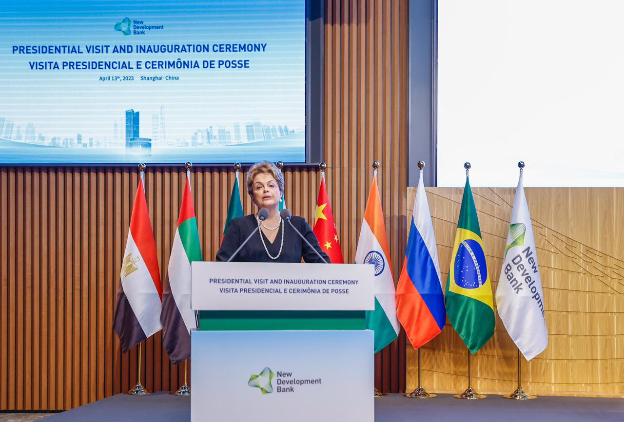 Fávaro destaca capacidade de Dilma para o desenvolvimento social à frente do NBD