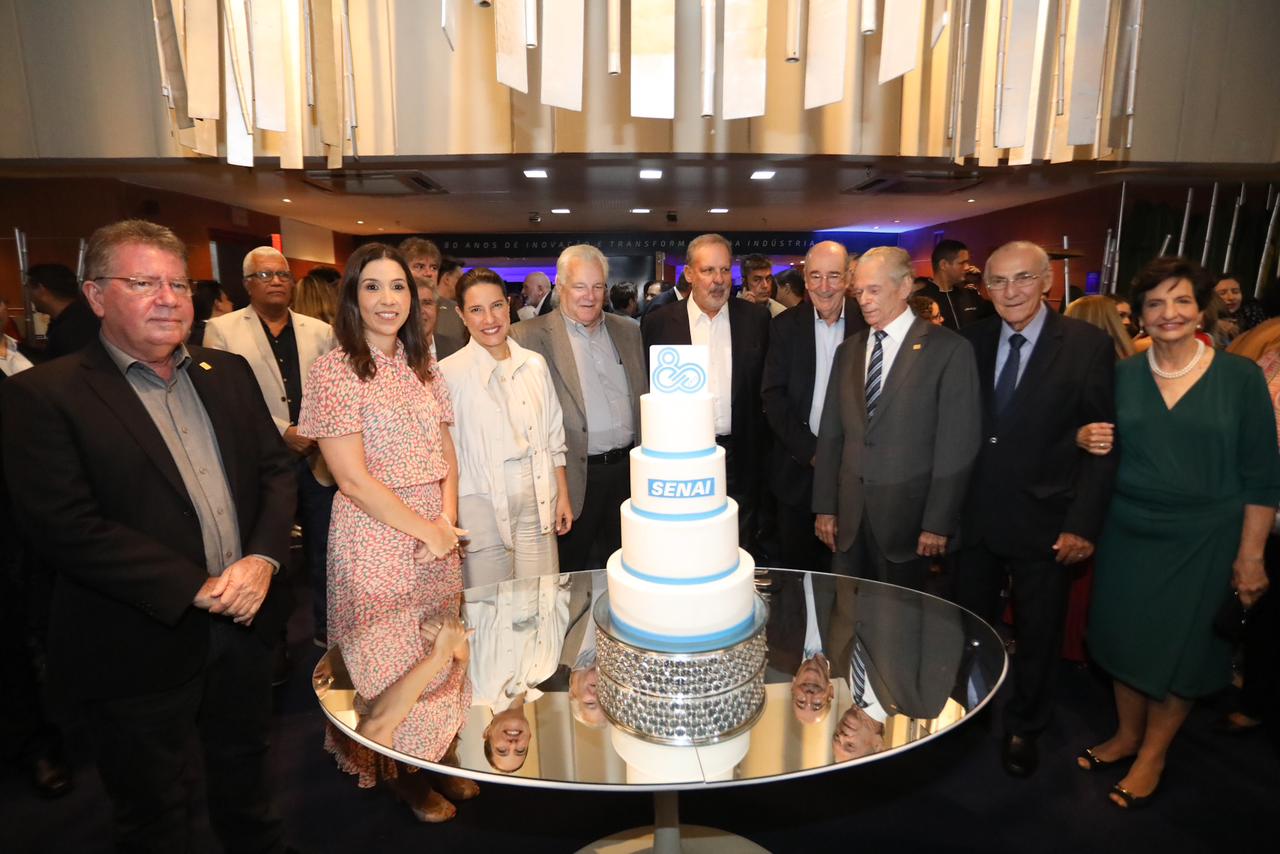 Raquel prestigia solenidade em comemoração aos 80 anos do Senai-PE