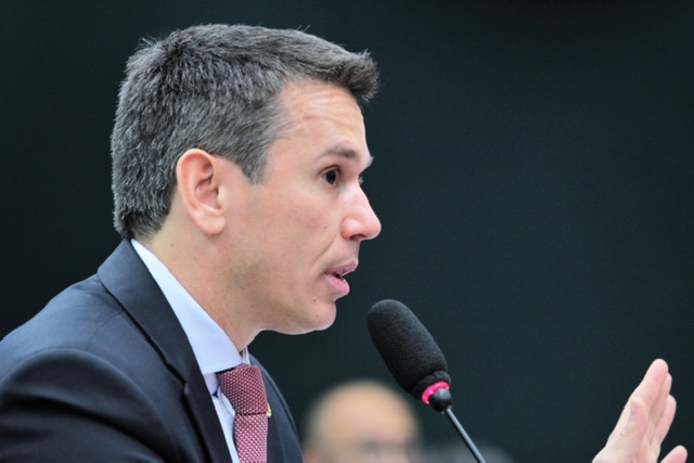 Carreras sugere a Alckmin que o Polo Têxtil Nacional da Shein seja implantado em Santa Cruz