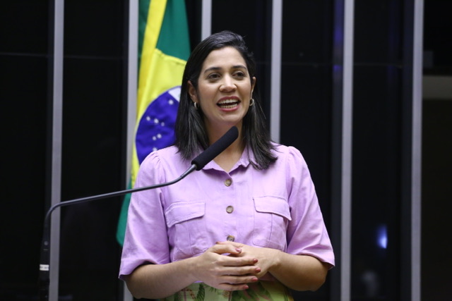 Deputada Iza Arruda na nova lista de Lula para viagem à China