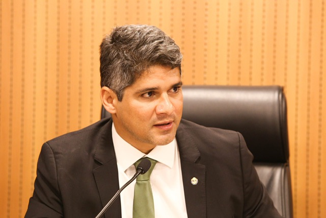 Renato Antunes avalia os 100 primeiros dias de Raquel e critica PSB